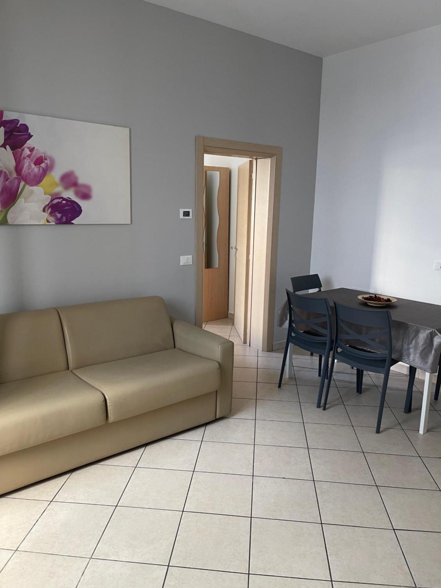 Residence Siesta Римини Экстерьер фото